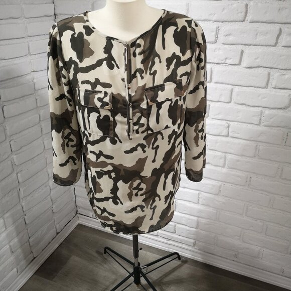FDJ French Dressing Jeans Ladies Camo Print Size 10 Blouse - Picture 1 of 12